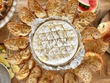 Camembert Rôti et Pain Grillé