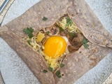 Galette aux champignons et oeuf miroir