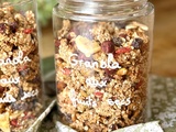 Granola maison aux fruits secs & yaourt-purée de mangue